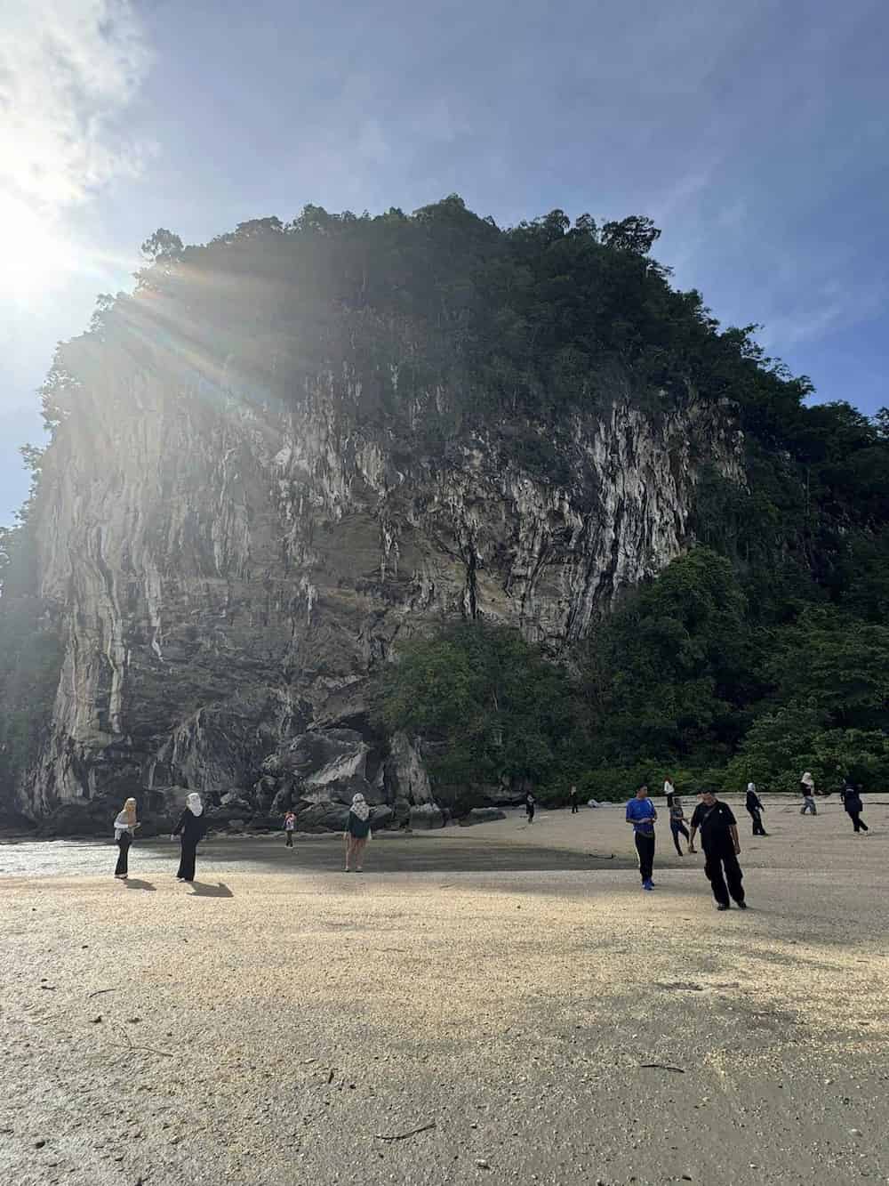 Pulau Tuba Overview